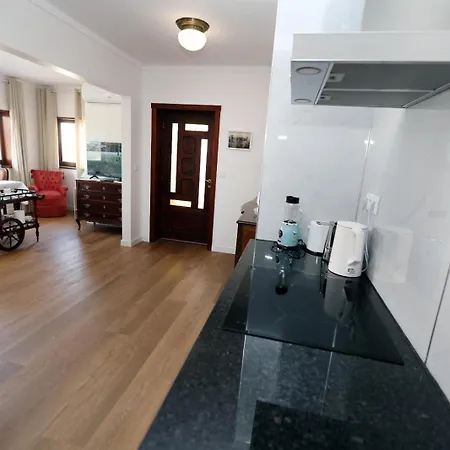 A Côrte Azenhas Apartment *