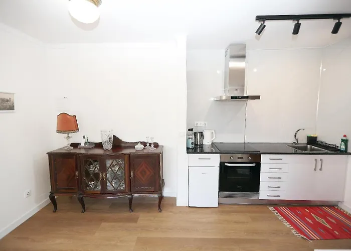 A Corte Azenhas 公寓 *